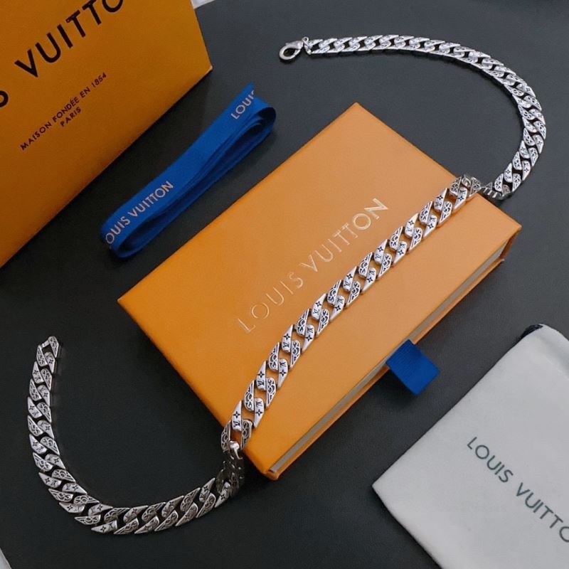 Louis Vuitton Necklaces